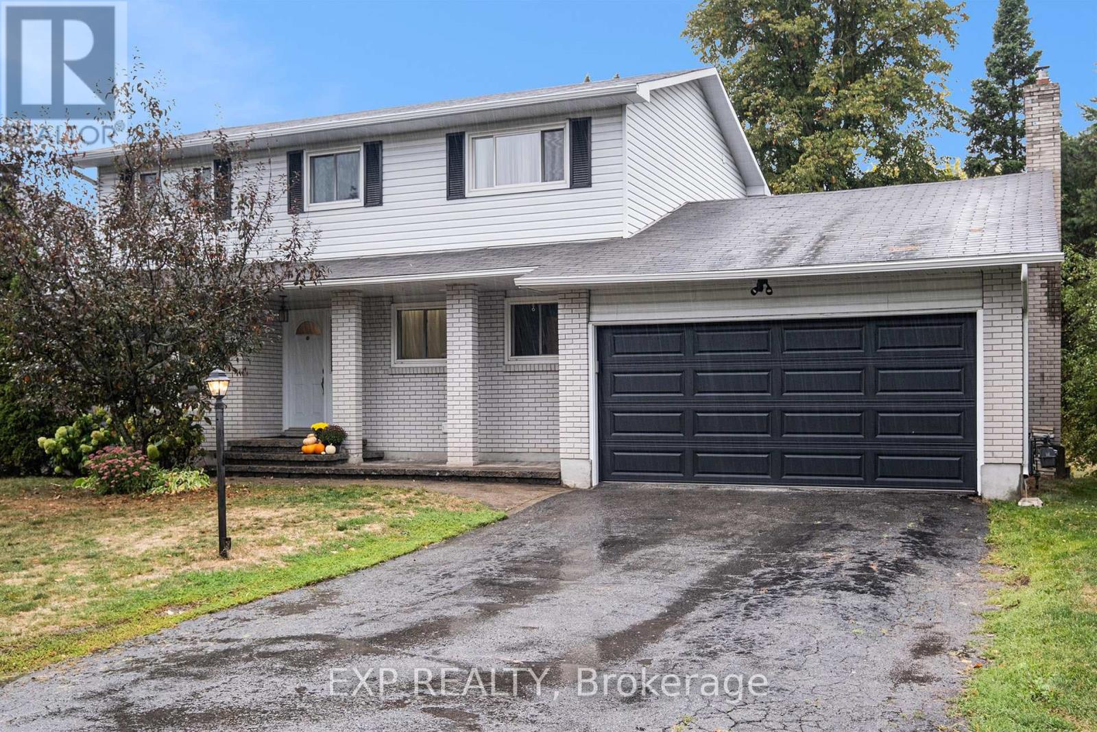 5 Johanna St, Mississippi Mills, ON K0A 1A0
