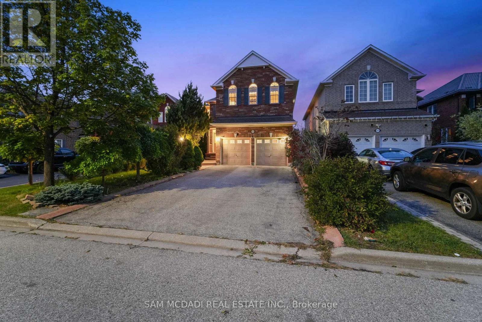 3619 Waterfall Cres, Mississauga, ON L5N 8G8