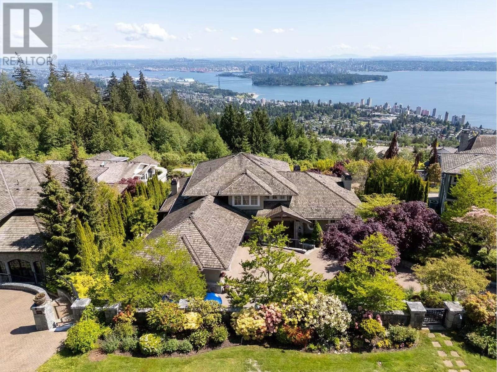 2356 Kadlec Ct, West Vancouver, BC V7S 3K3