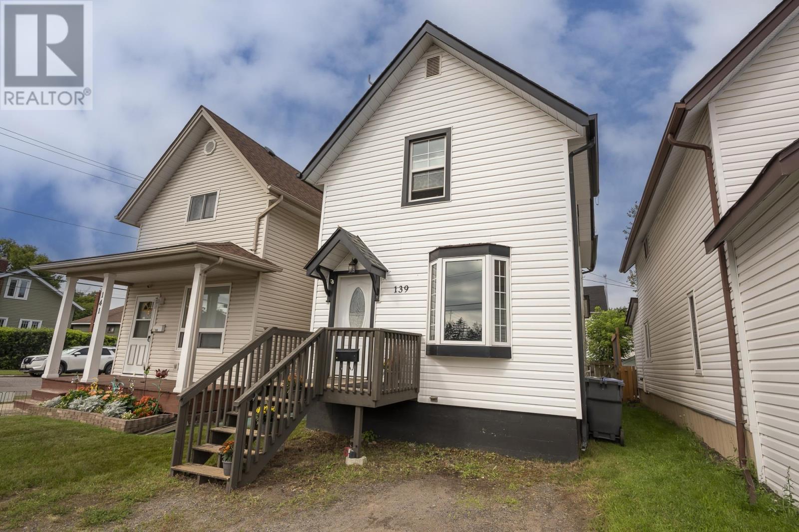 139 Selkirk St S, Thunder Bay, ON P7E 1S4