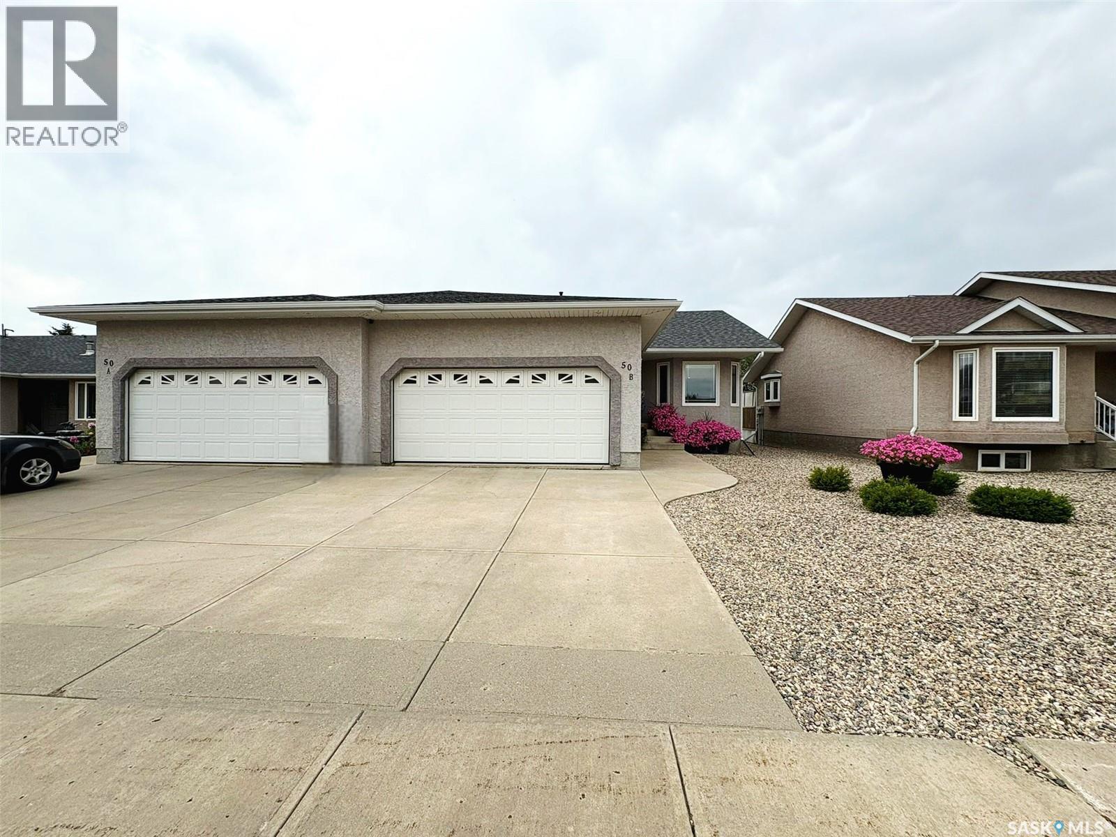50 Russell Drive #b, Yorkton, SK S3N 3W2