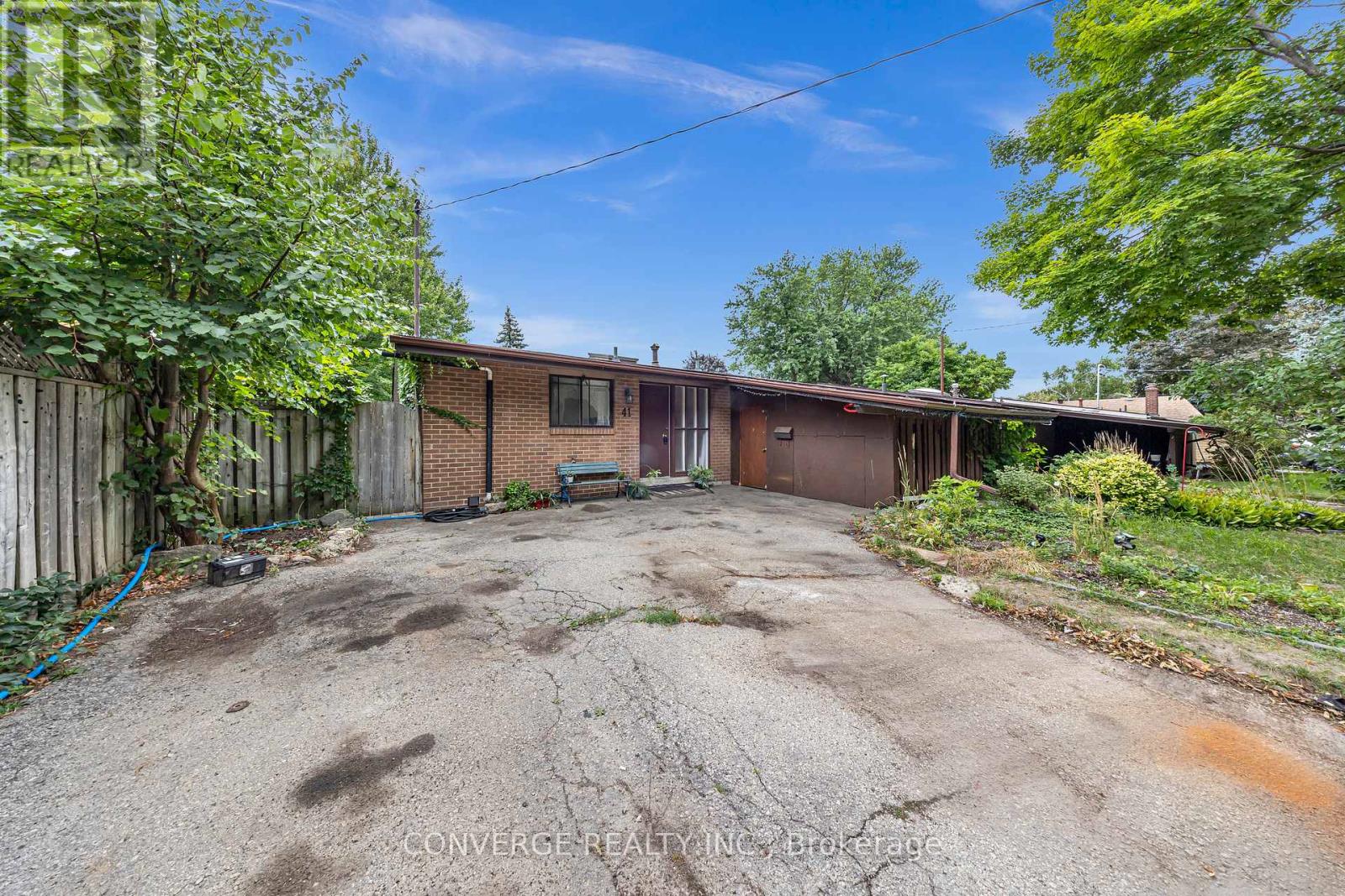 41 Brookridge Dr, Toronto, ON M1P 3M3