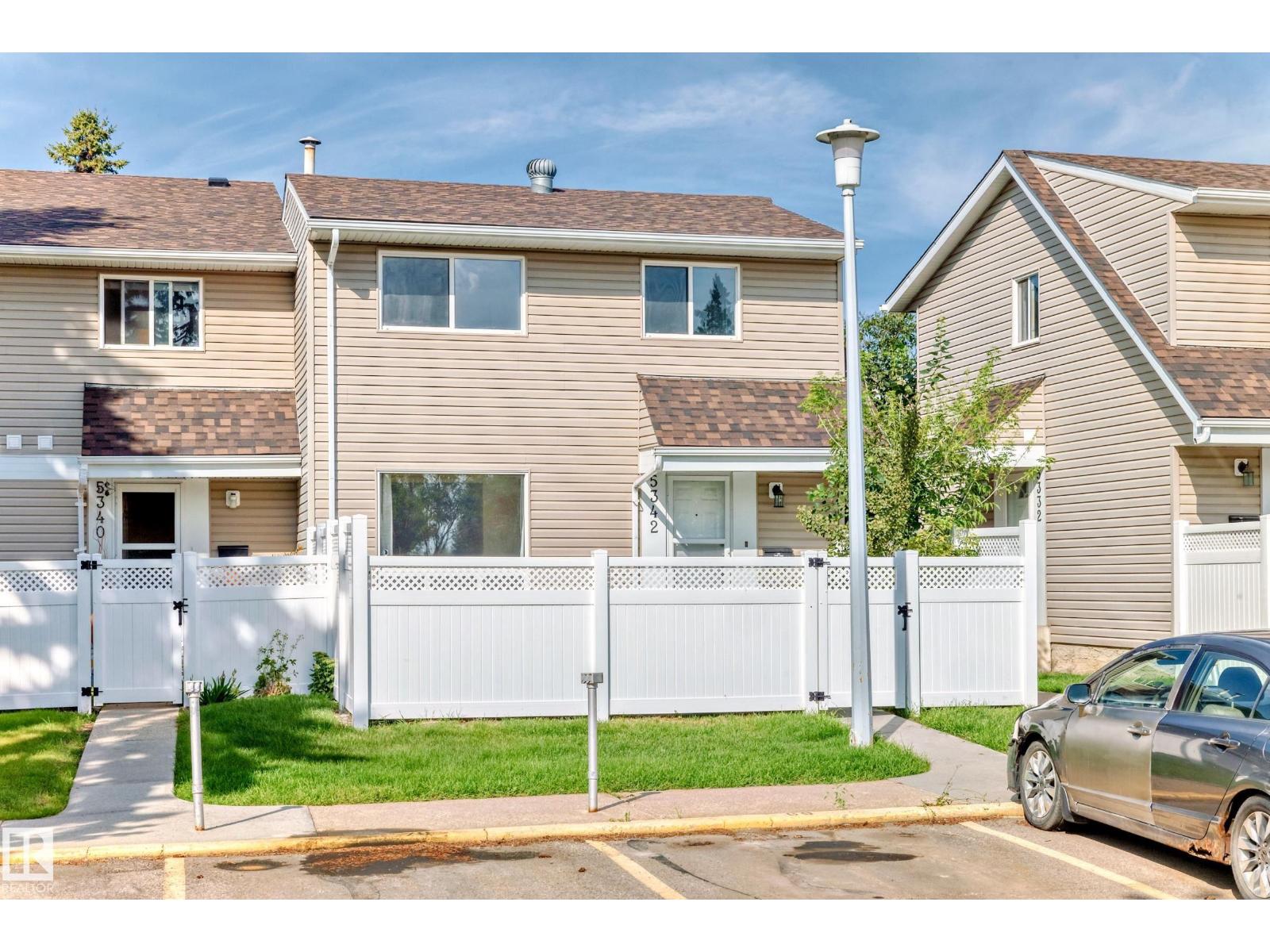 5342 Mcleod Rd NW, Edmonton, AB T5A 3N9