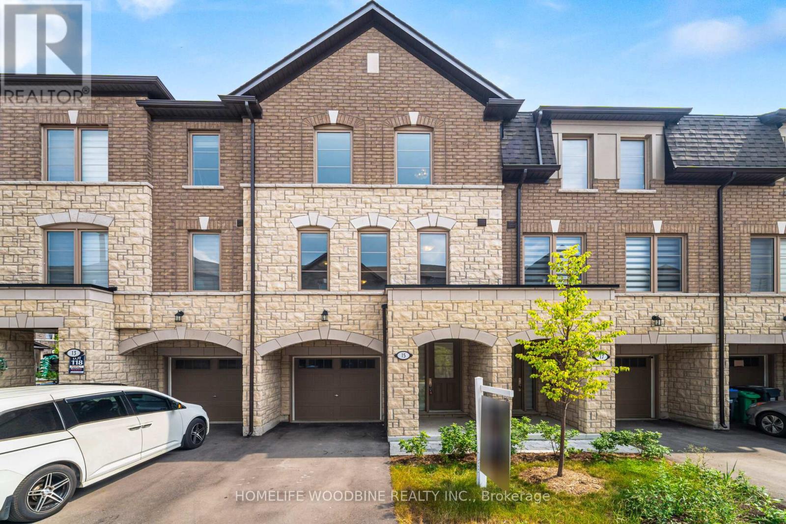 15 Arcola St, Brampton Goreway Drive Corridor, ON L6P 4N7