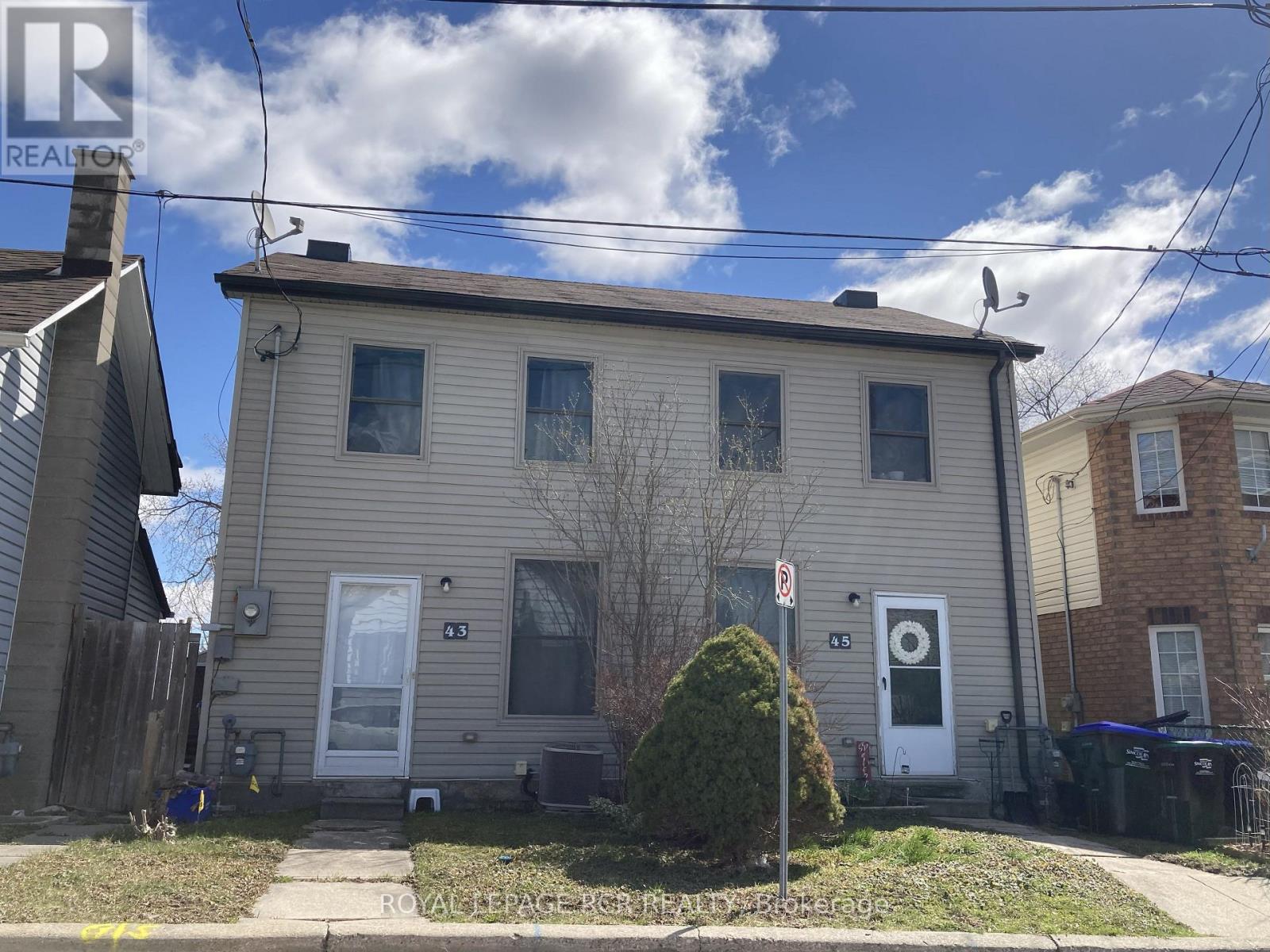 43-45 Drury St, Bradford West Gwillimbury, ON L3Z 1W9