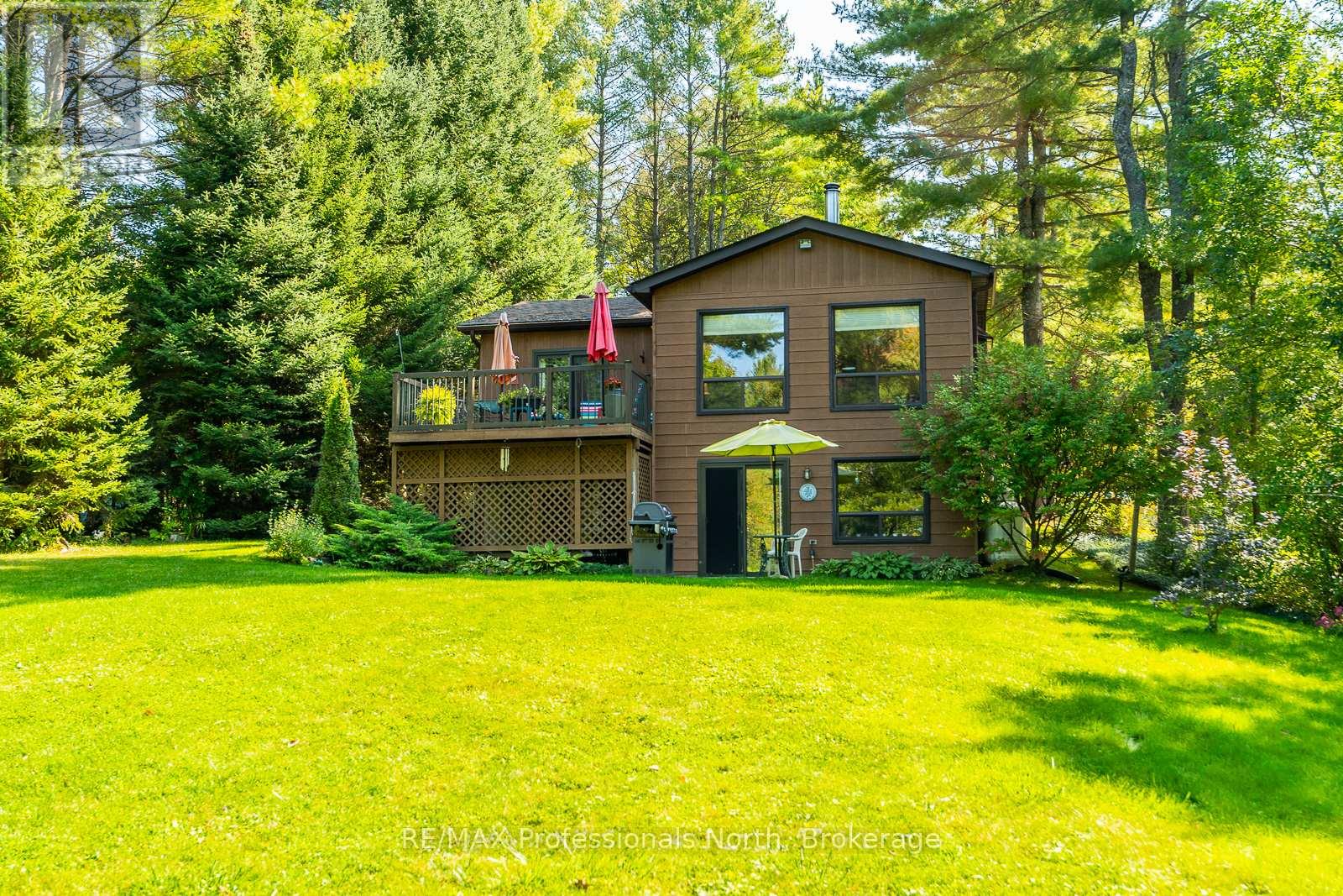 1029 Loyalist Dr, Minden Hills, ON K0M 2K0