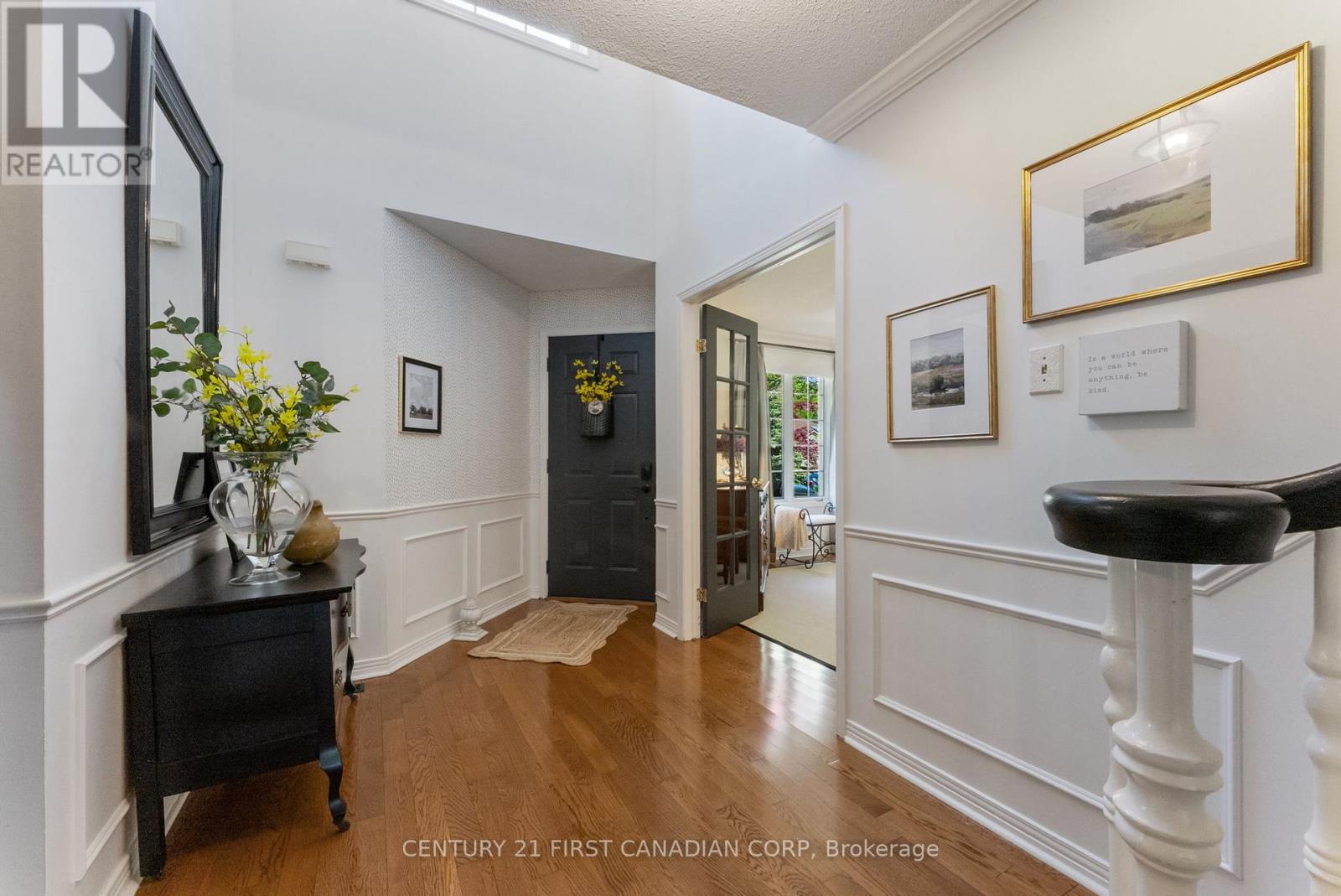 1224 Nathaniel Cres, Burlington, ON L7S 2A7