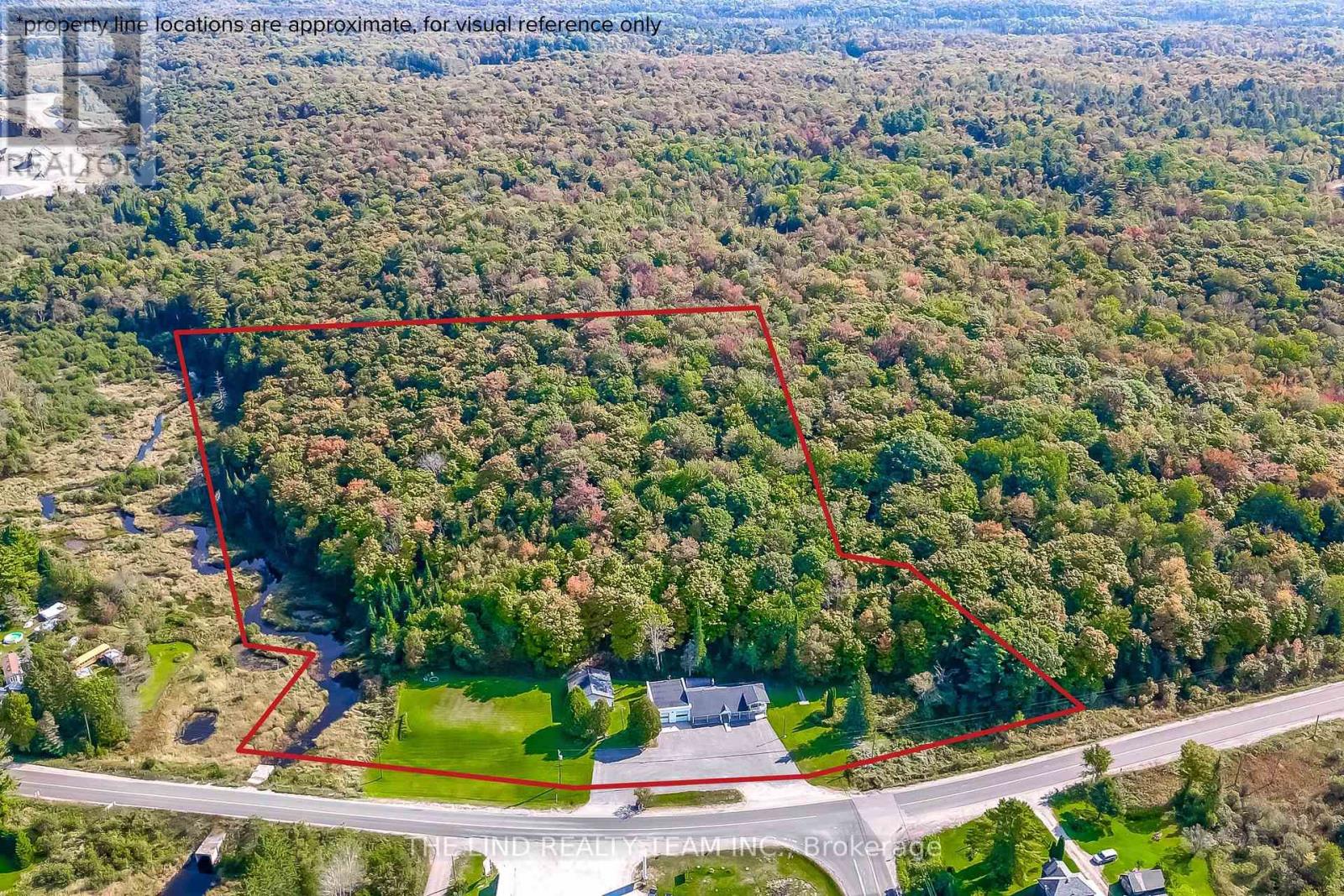 949 Raymond Rd, Muskoka Lakes, ON P0B 1M0
