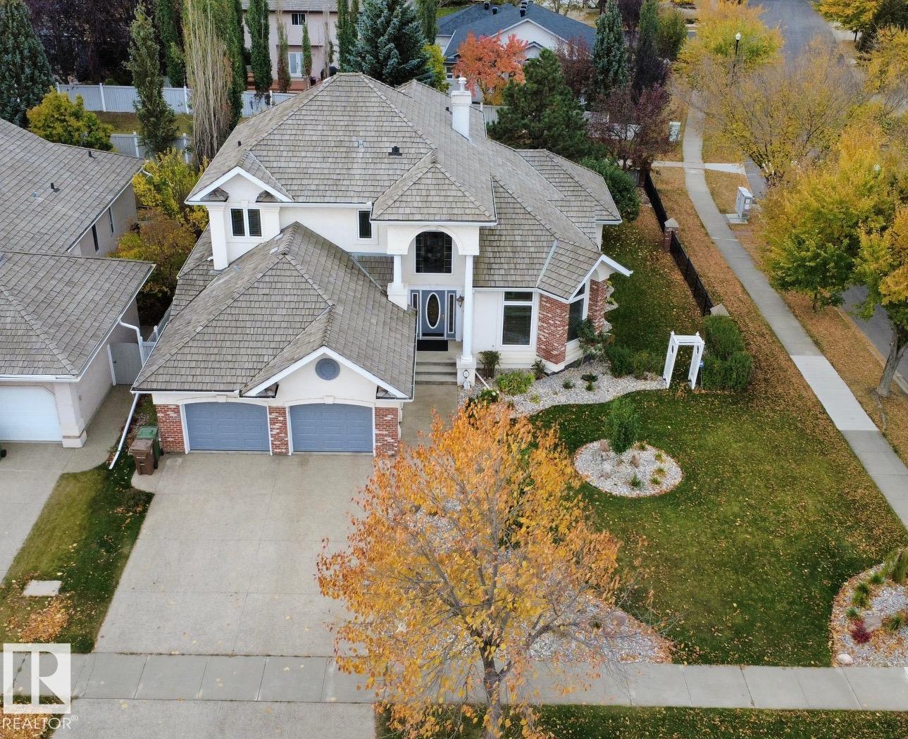 1 Kelso Ct, St. Albert, AB T8N 6W5