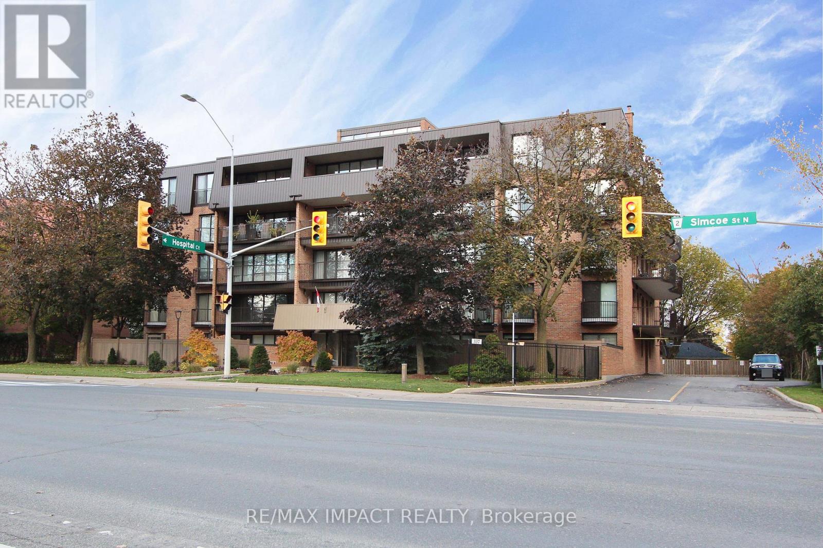 337 Simcoe St N #409 St N, Oshawa, ON L1G 4T2