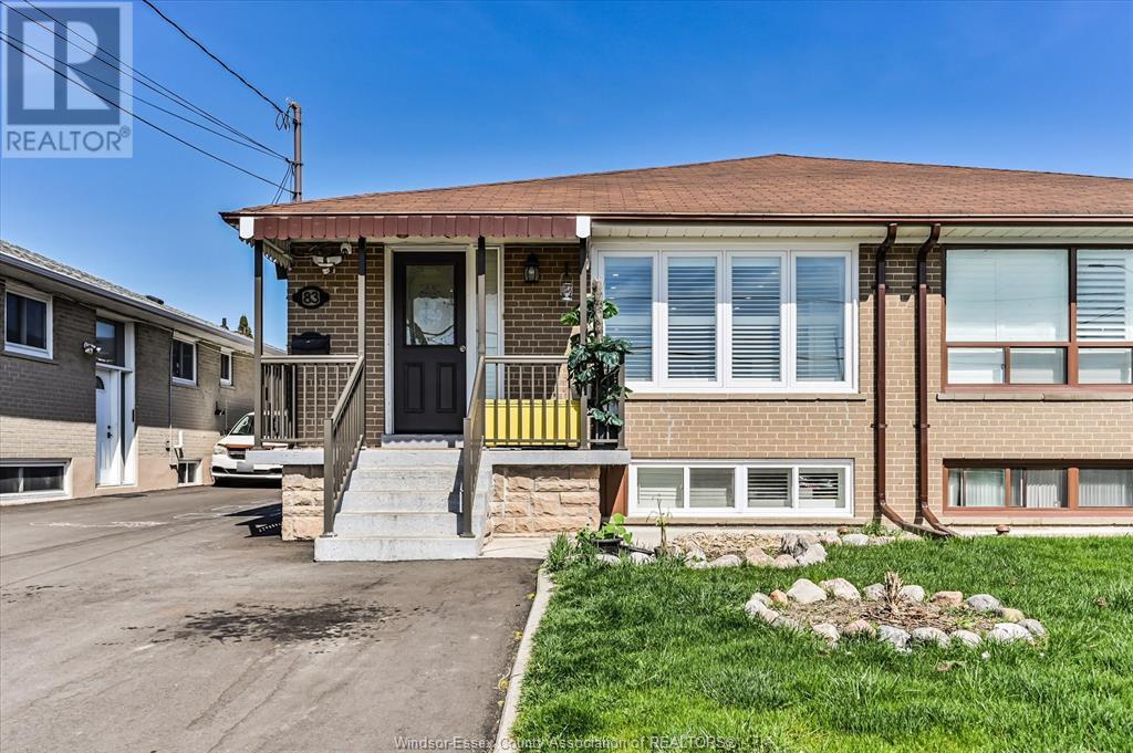 83 Northover St, Toronto, ON M3L 1W6