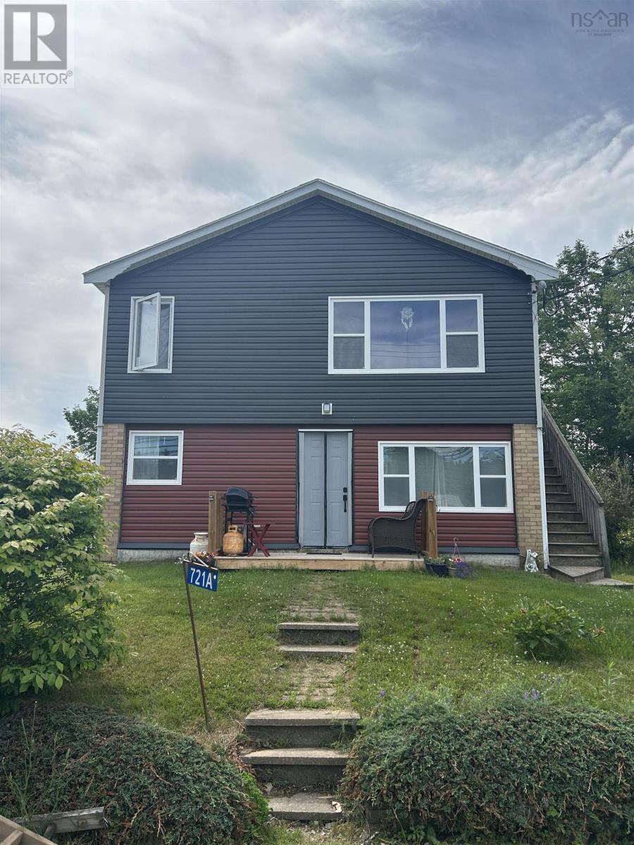 721 Highway 2, Elmsdale, NS B2S 1A8