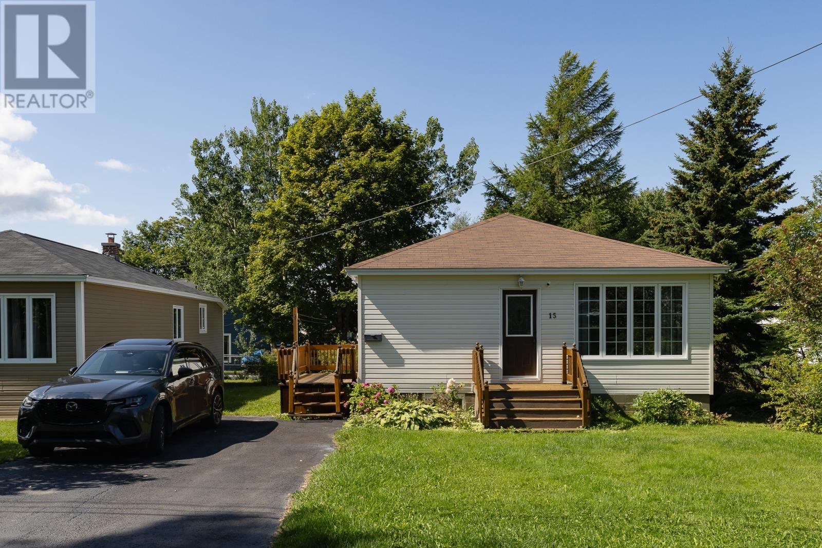 15 Townview Rd, Corner Brook, NL A2H 1V1