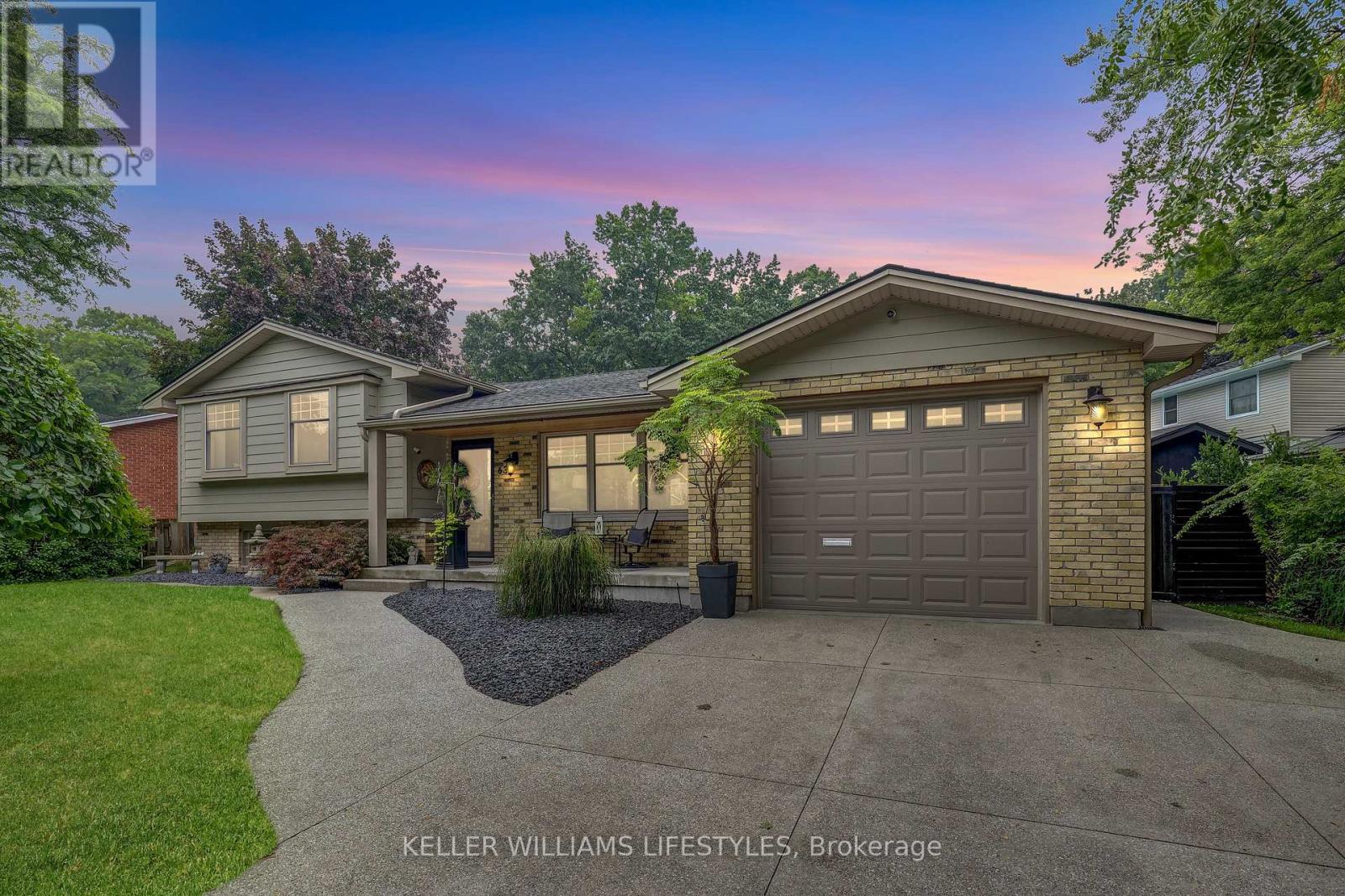 63 Park Lane Cres, London, ON N6K 2V1