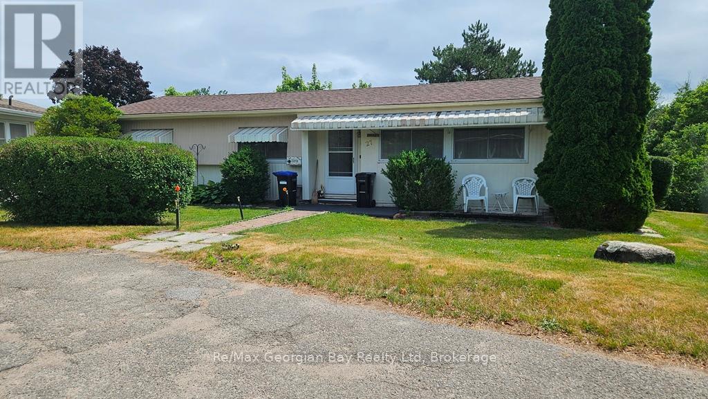 27 Mimosa Dr, Innisfil, ON L9S 1P8