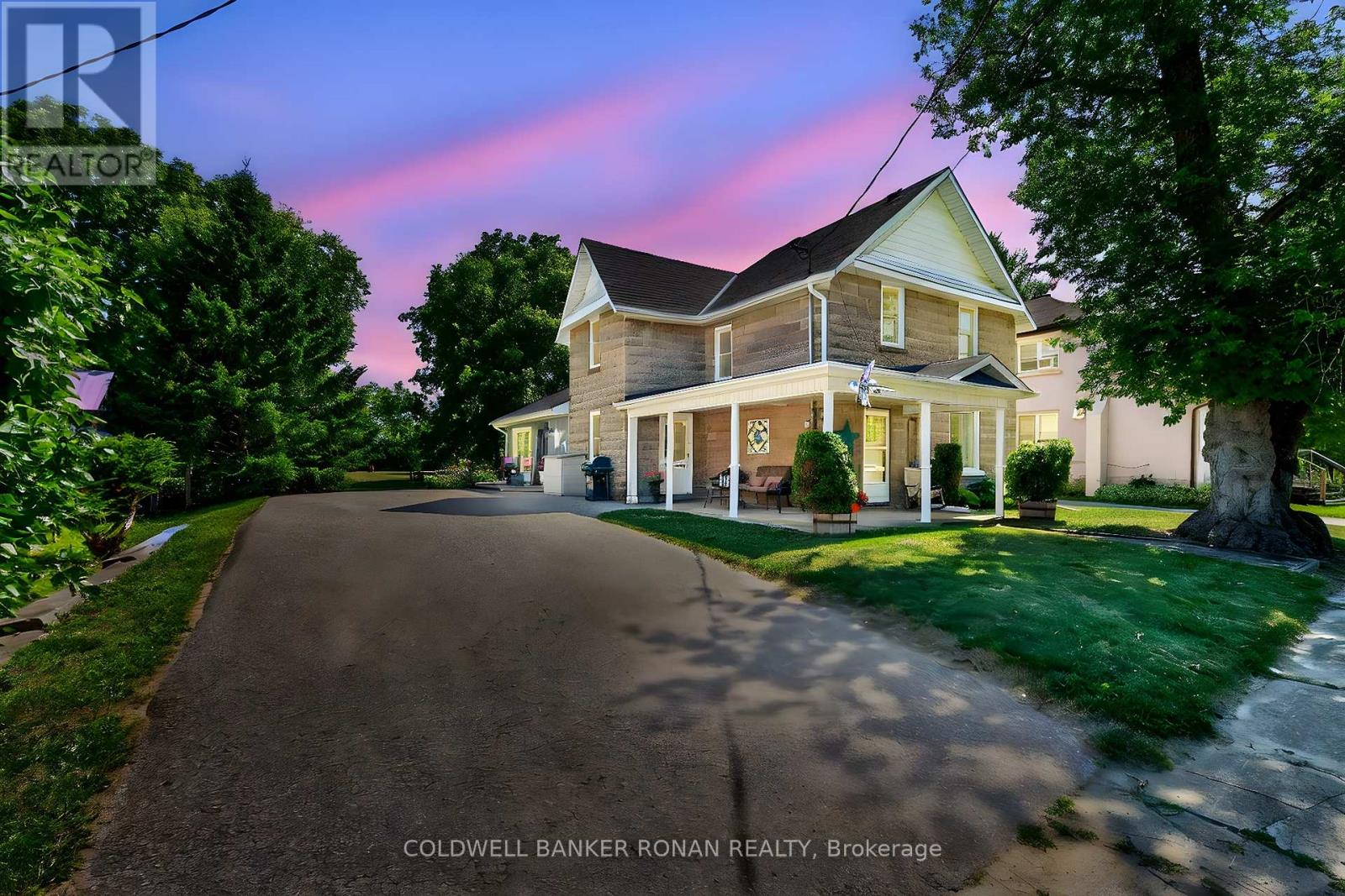 8153 Main St, Adjala-Tosorontio, ON L0M 1J0