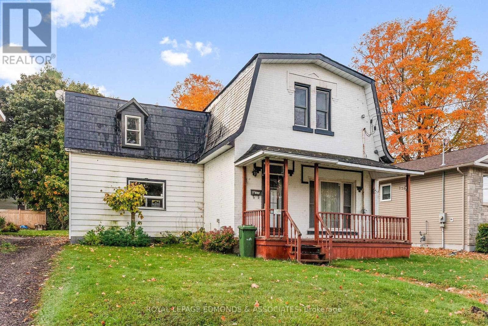 306 Alfred St, Pembroke, ON K8A 3A6