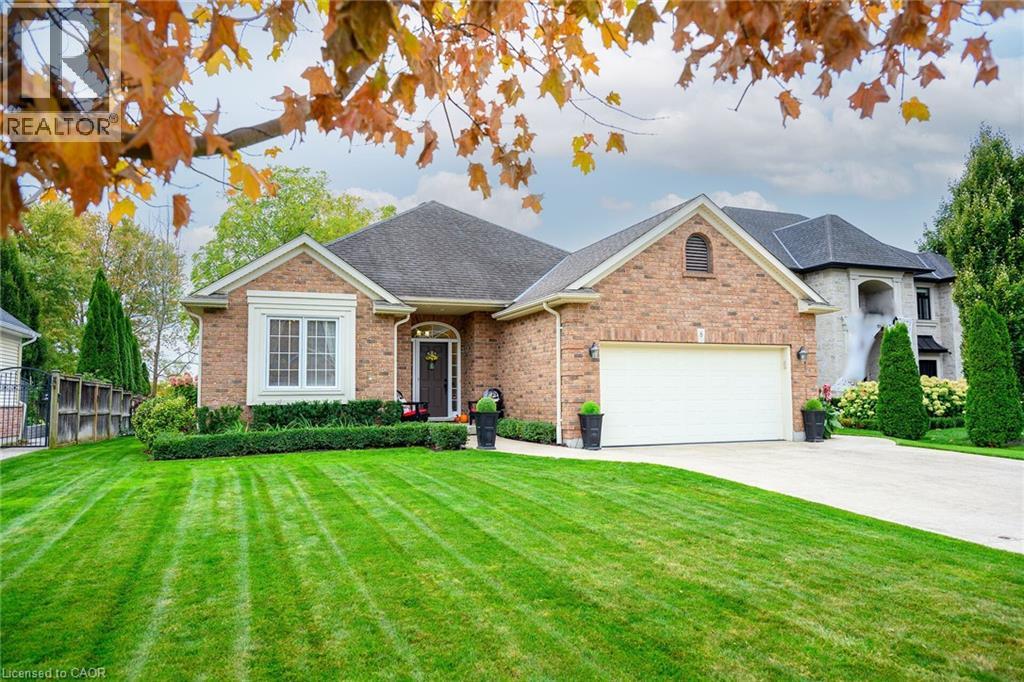 8 Bacon Ln, Pelham, ON L0S 1E4