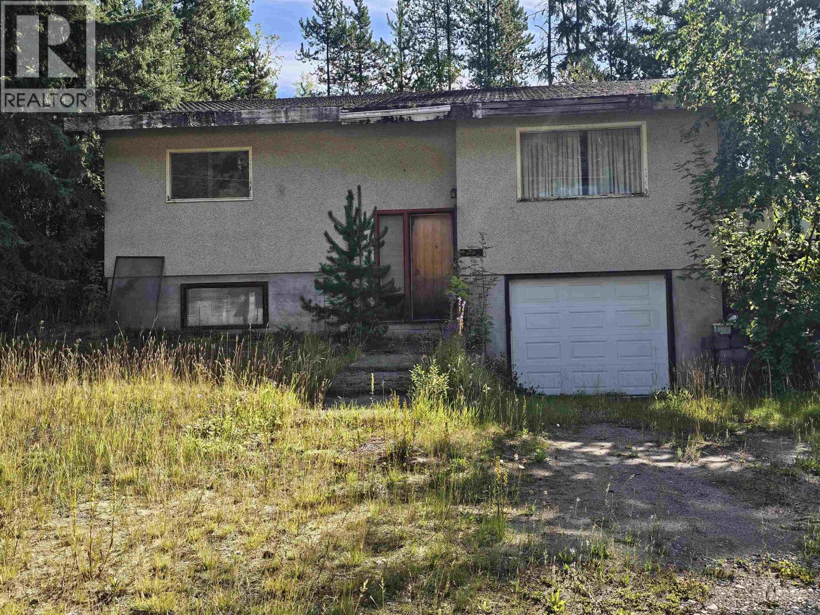 2524 Bedard Rd, Prince George, BC V2K 1L3