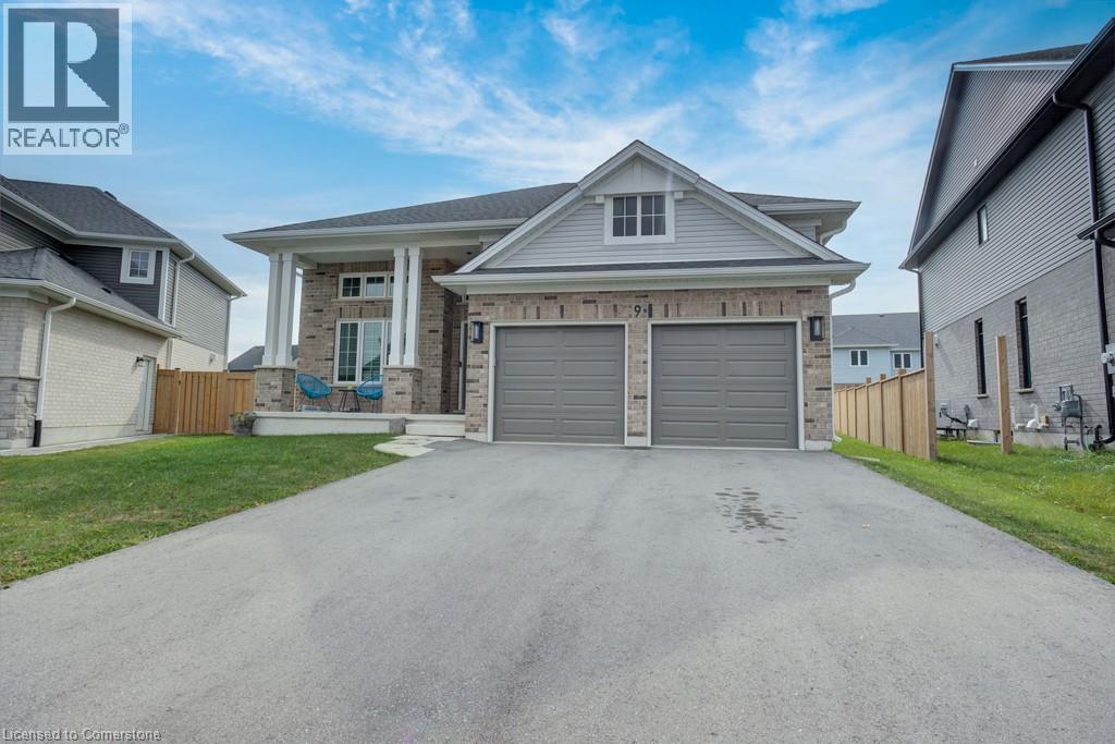 9 Clover Cir Cir, St. Thomas, ON N5R 0J3