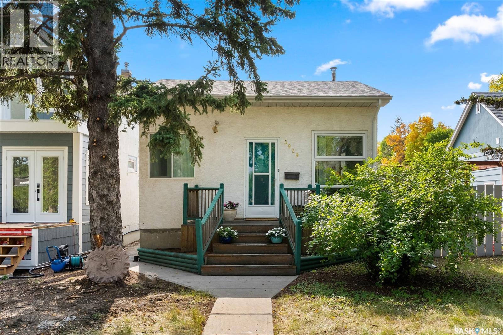 3929 Victoria Ave, Regina, SK S4T 1M7