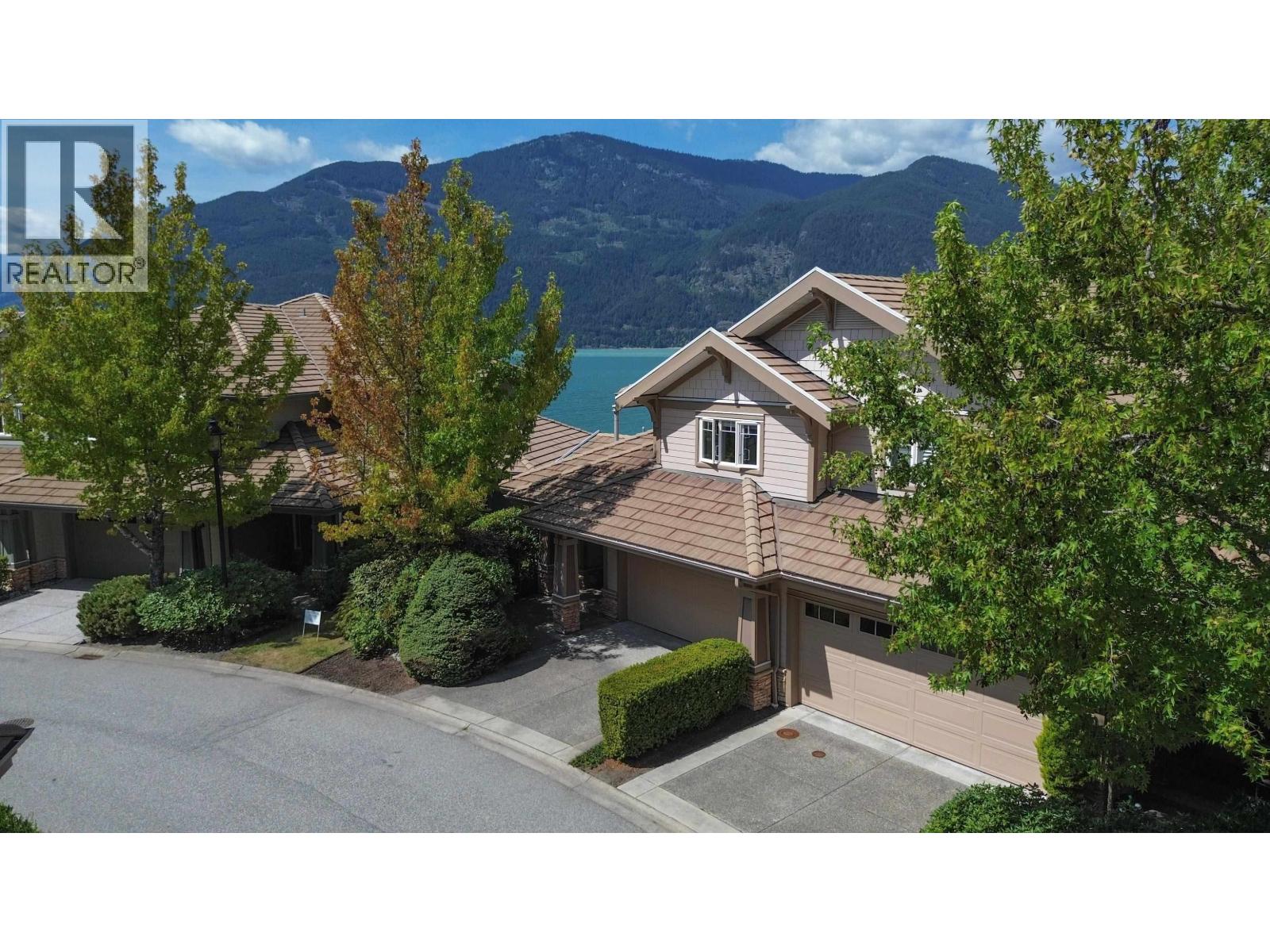 7 Beach Dr, West Vancouver, BC V0N 3Z1
