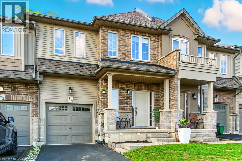 17 Dennis Dr, Smithville, ON L0R 2A0