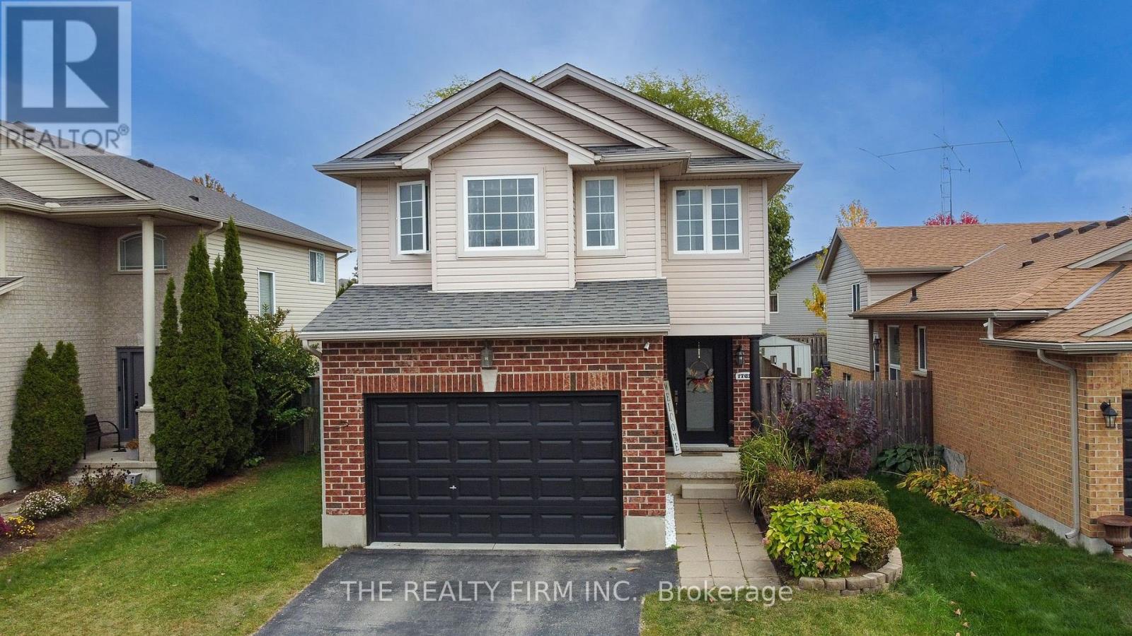 1769 Bayswater Cres, London, ON N6G 5M9
