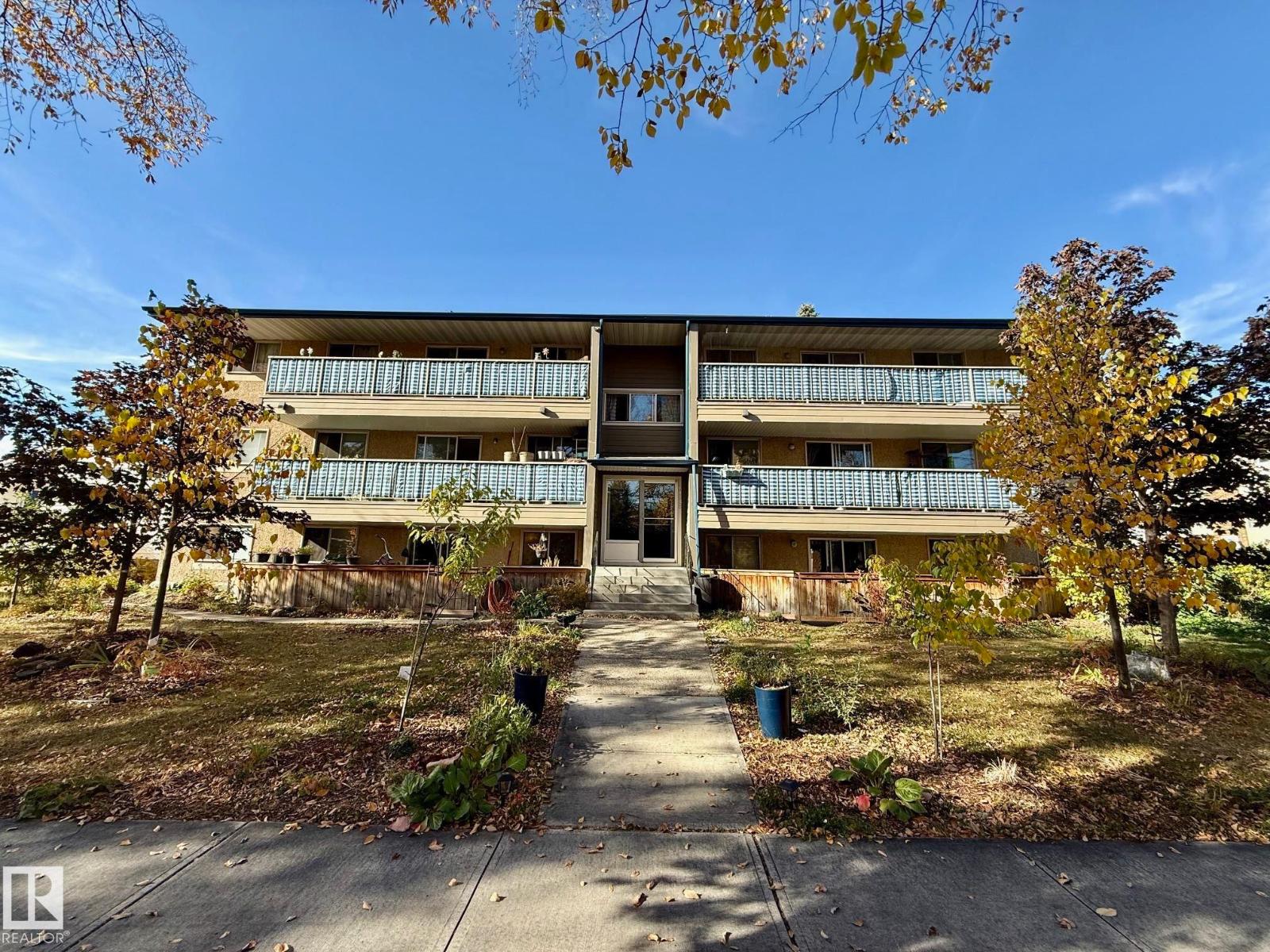 10836 116 Street Northwest #3, Edmonton, AB T5H 3N5