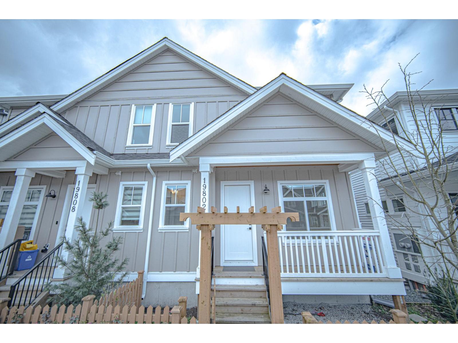75 Avenue Unit 19802 #a, Langley, BC V2Y 5K3