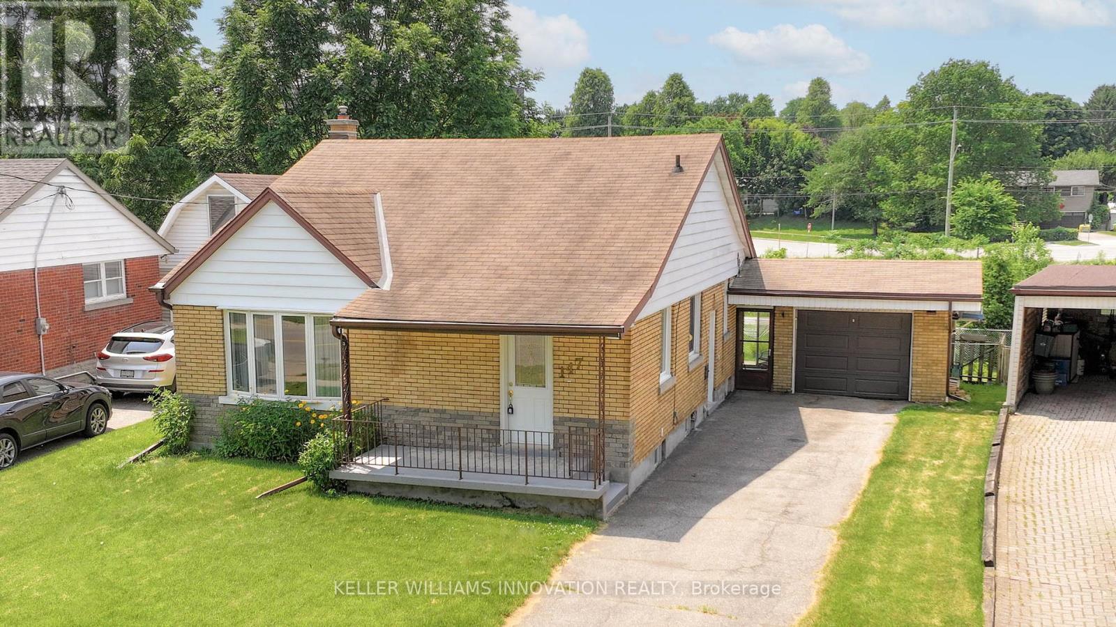 147 Clark Ave, Kitchener, ON N2C 1Y1
