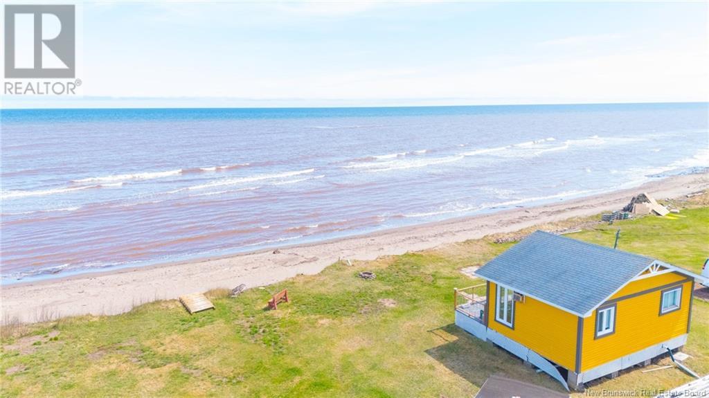 1200 De La Mer Blvd, Saint-marie-saint-raphal, NB E8T 1V6