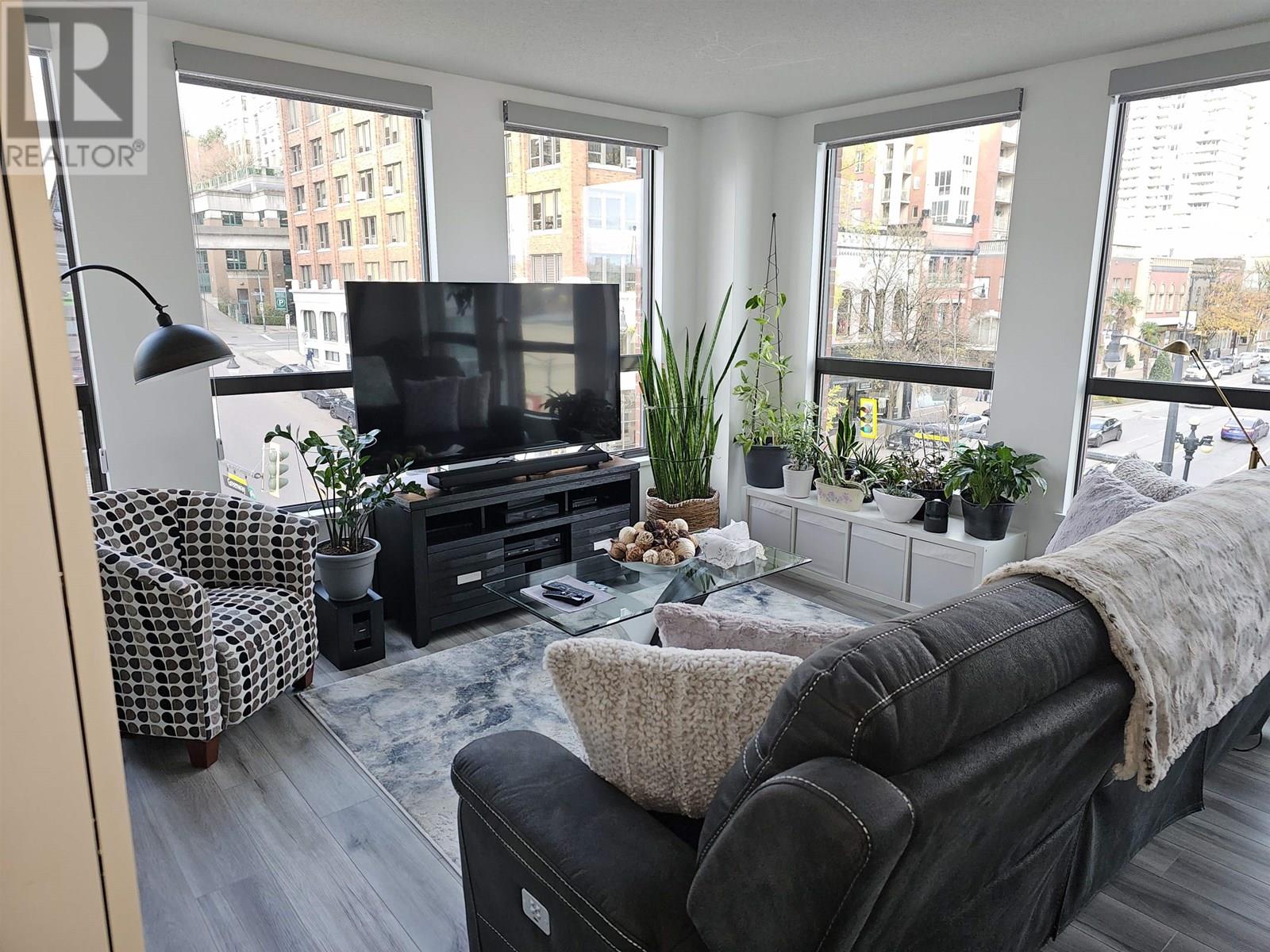 14 Begbie Street Unit 404, New Westminster, BC V3M 0C4