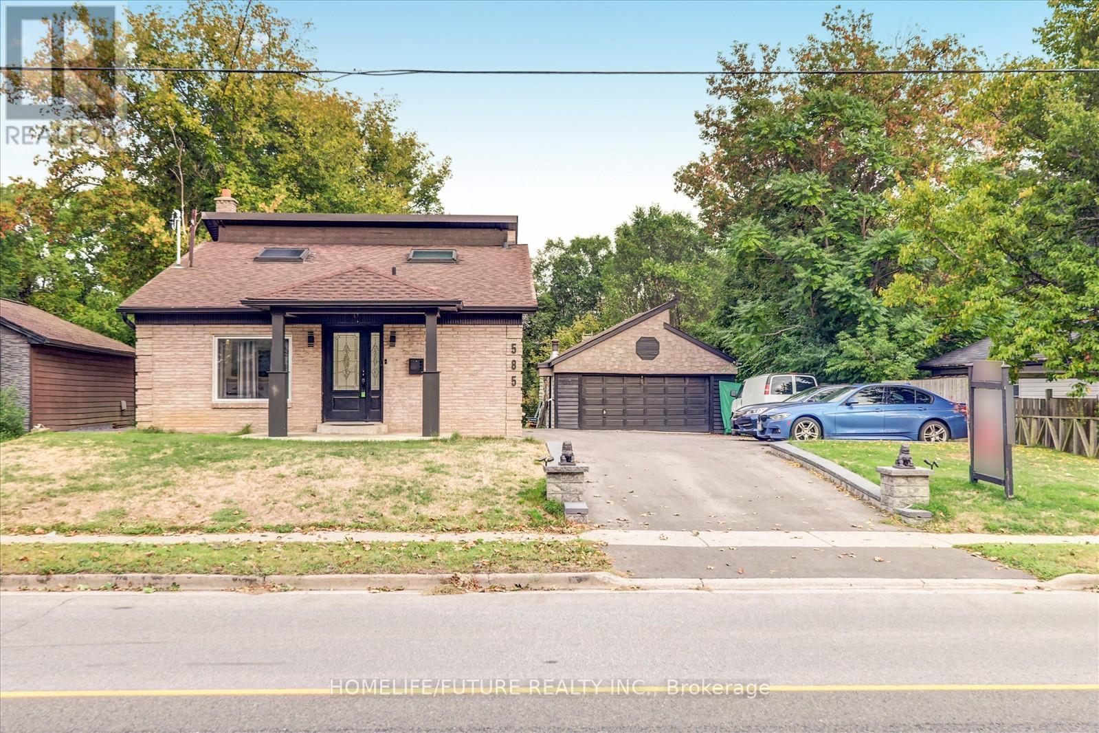 585 Wilson Rd N, Oshawa, ON L1G 6E8