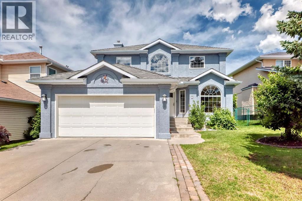 6 Gleneagles Close, Cochrane, AB T4C 1N7