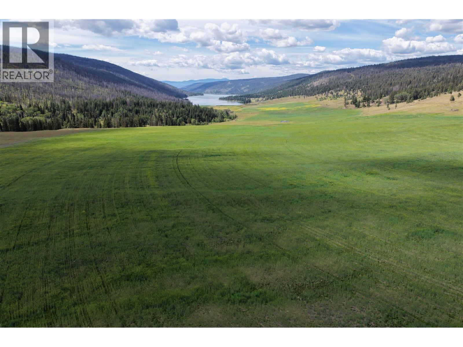 3850 Loon Lake Rd, Clinton, BC V0K 1K0