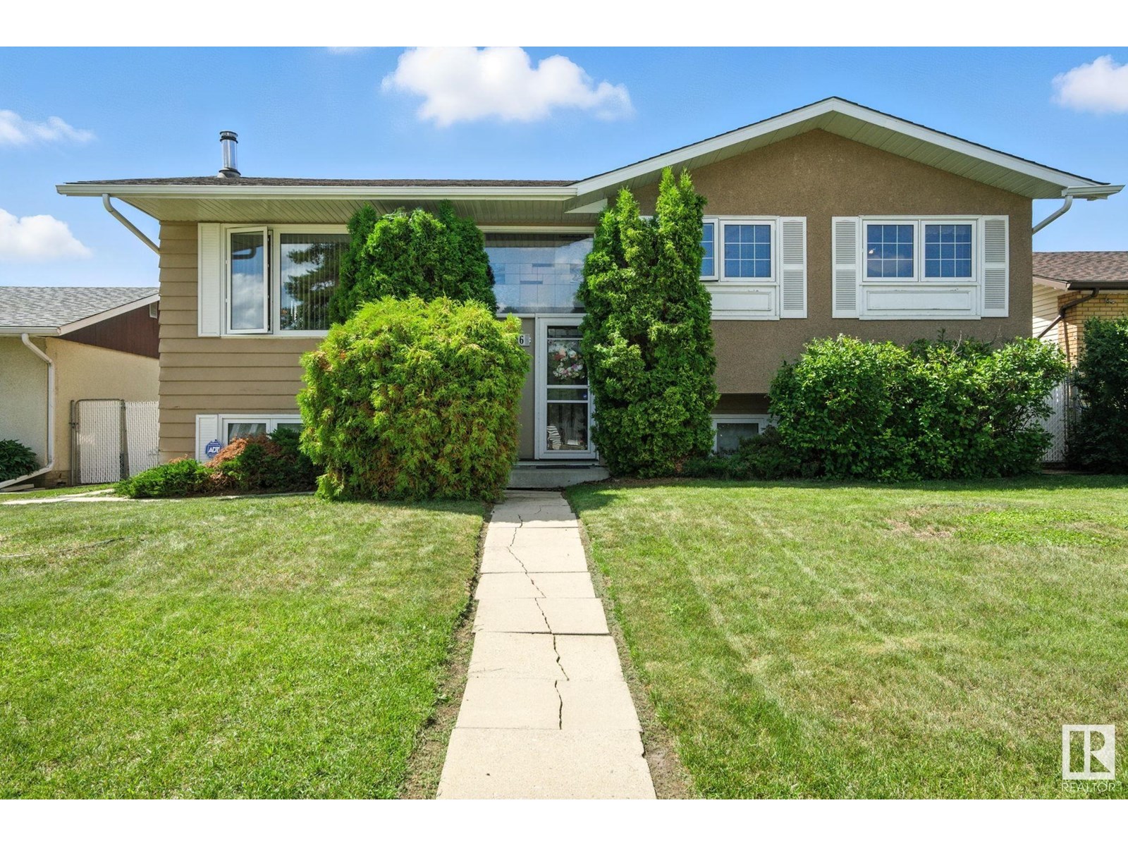 81 St Nw Unit 14936, Edmonton, AB T5C 1P5