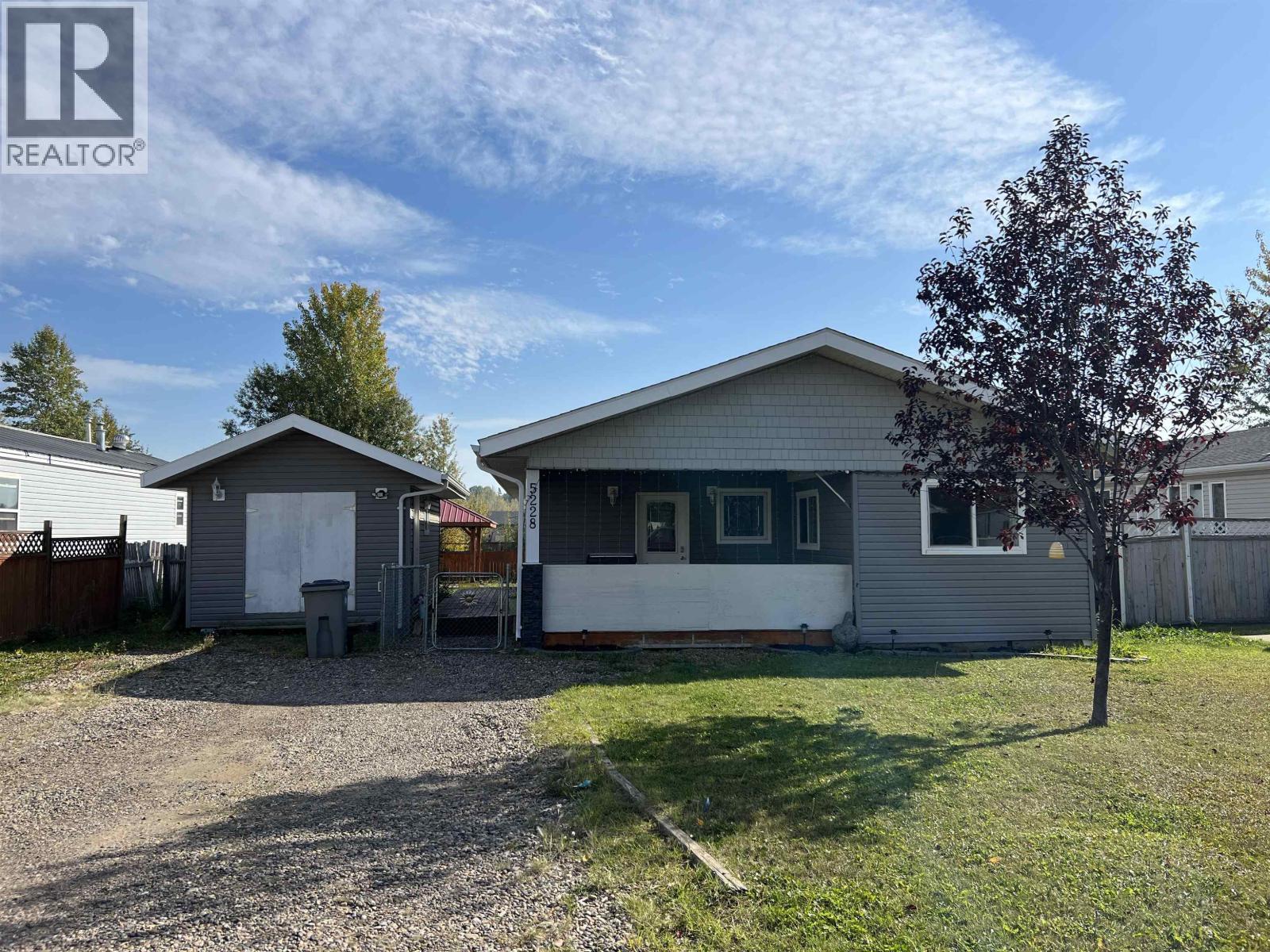 5228 40 St, Fort Nelson, BC V0C 1R0