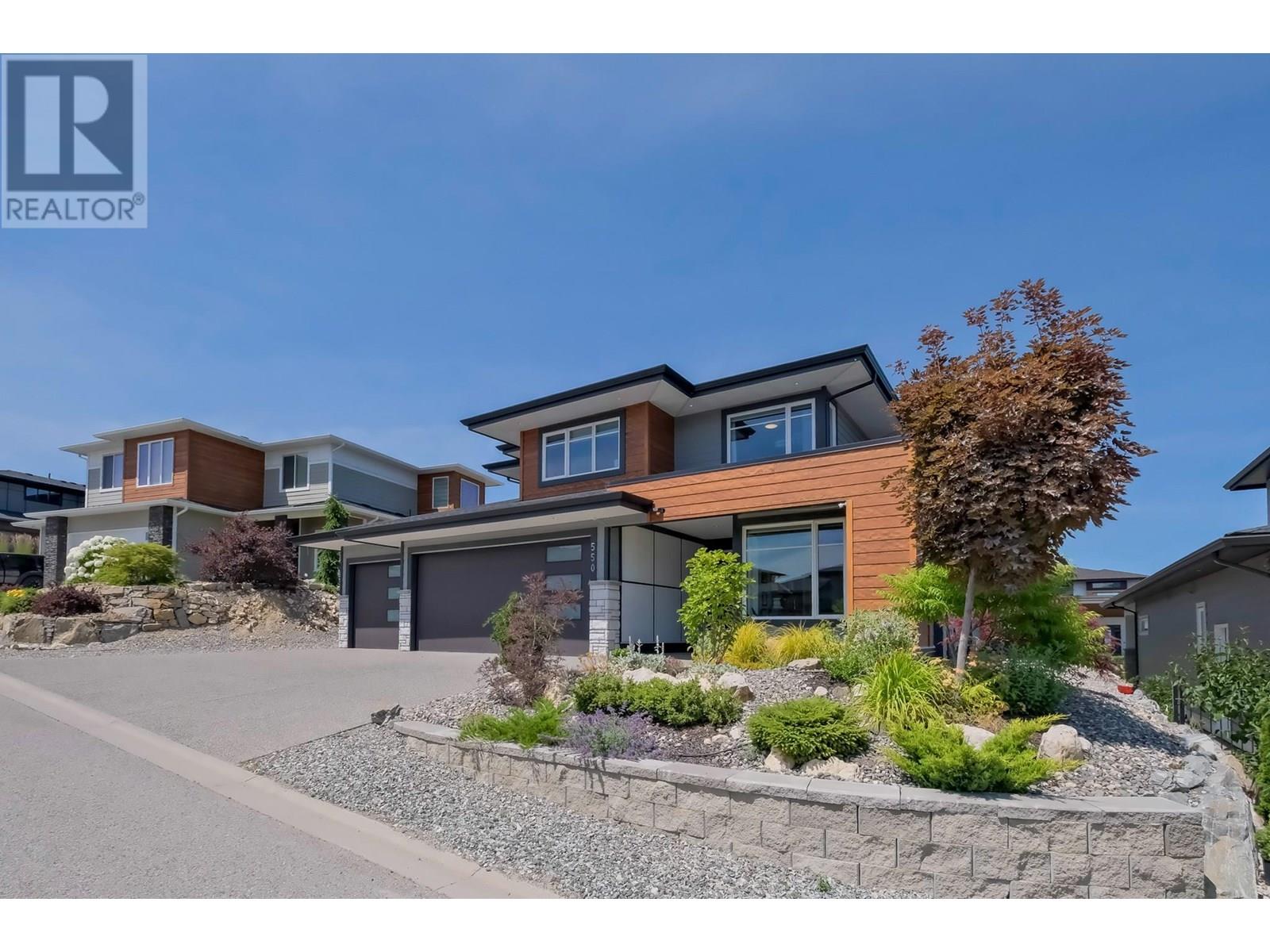550 Barra Ln, Kelowna, BC V1P 1T3