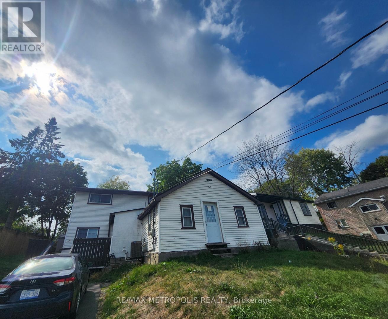 52 Wallbridge Cres, Belleville, ON K8P 1Z4