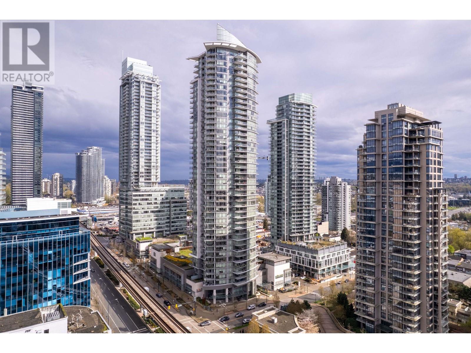 2008 Rosser Avenue Unit 809, Burnaby, BC V5C 0H8