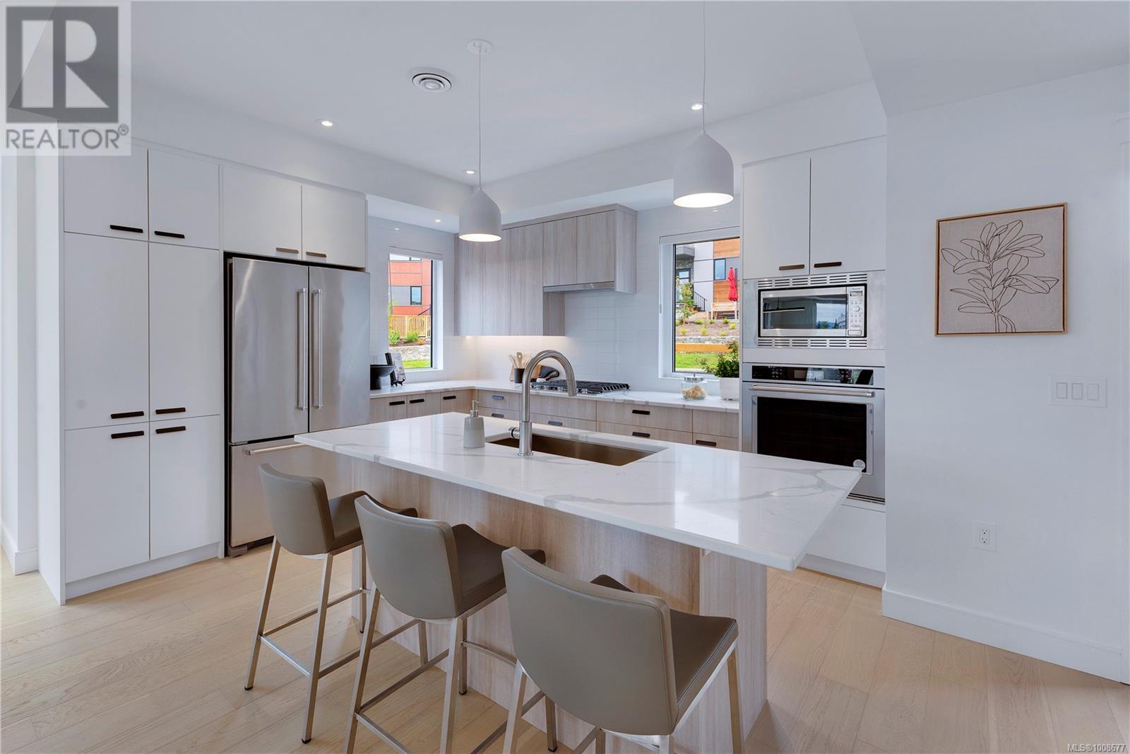 4253 Dieppe Rd Unit 11 Rd, Saanich, BC V8X 2N2