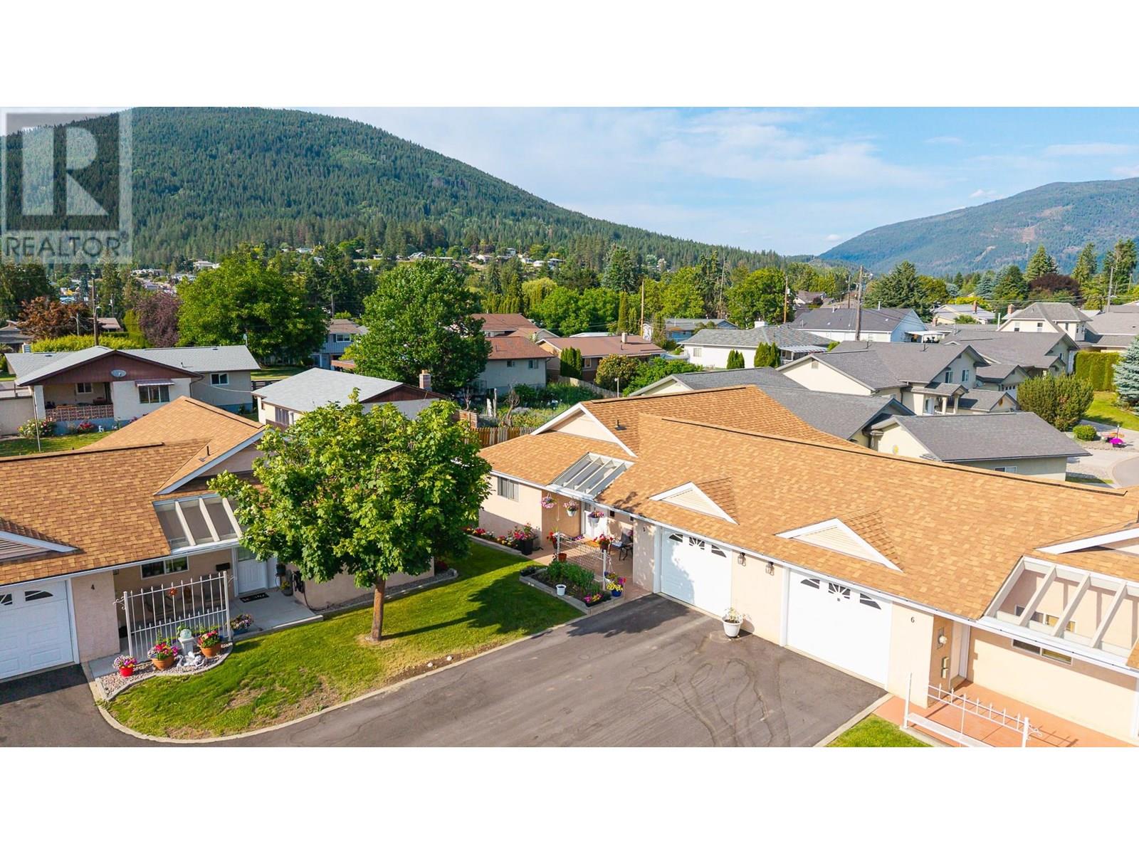 518 18th Avenue S Unit 5, Creston, BC V0B 1G0