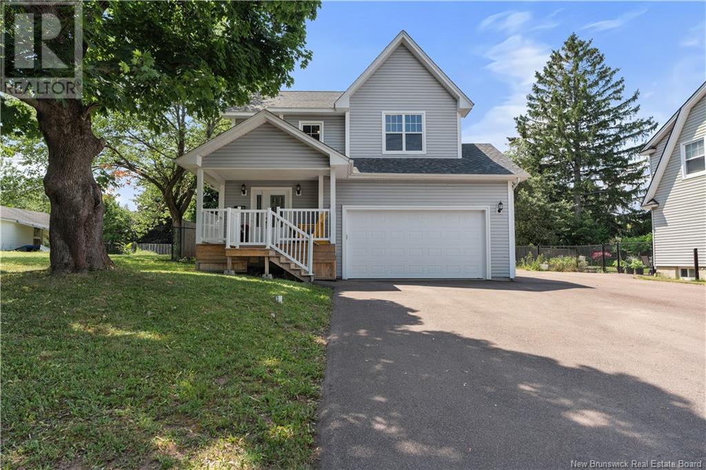 221 Mcclelan Ave, Riverview, NB E1B 1X3