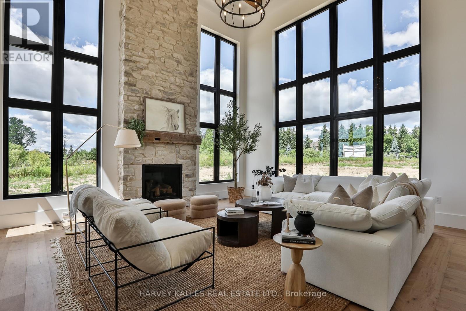 18 Lincolnville Ln, Whitchurch-Stouffville, ON L4A 1N9