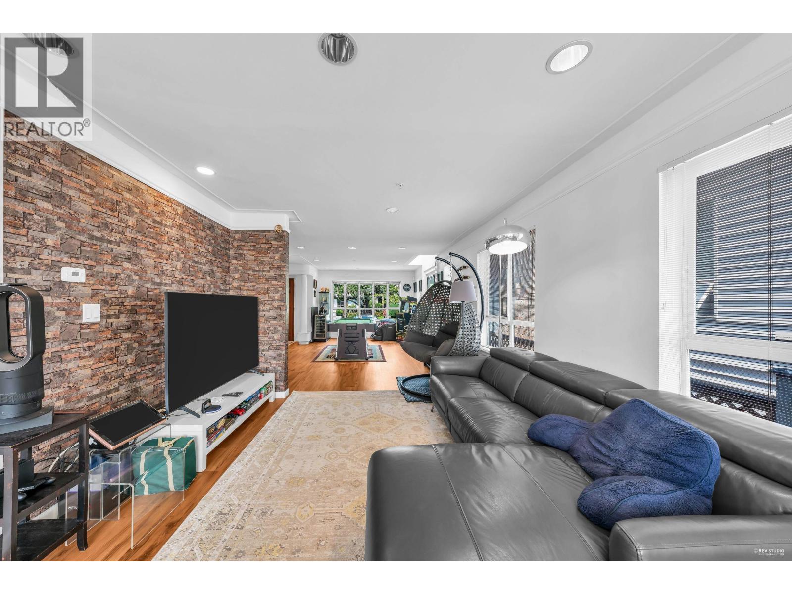 2848 W 20th Ave, Vancouver, BC V6L 1H3