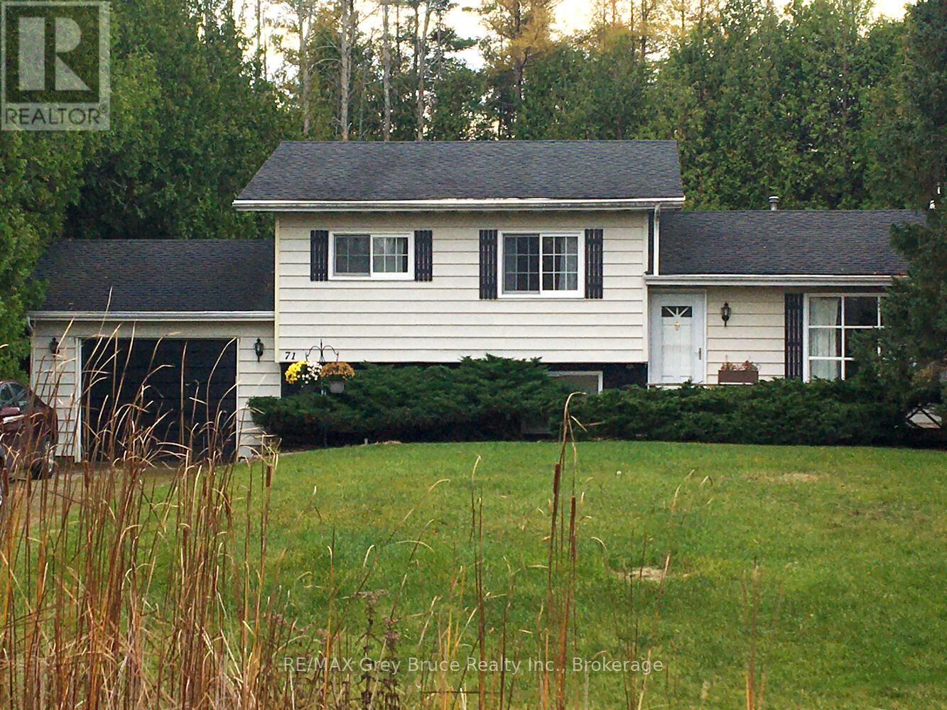 71 William Ct, South Bruce Peninsula, ON N0H 2T0