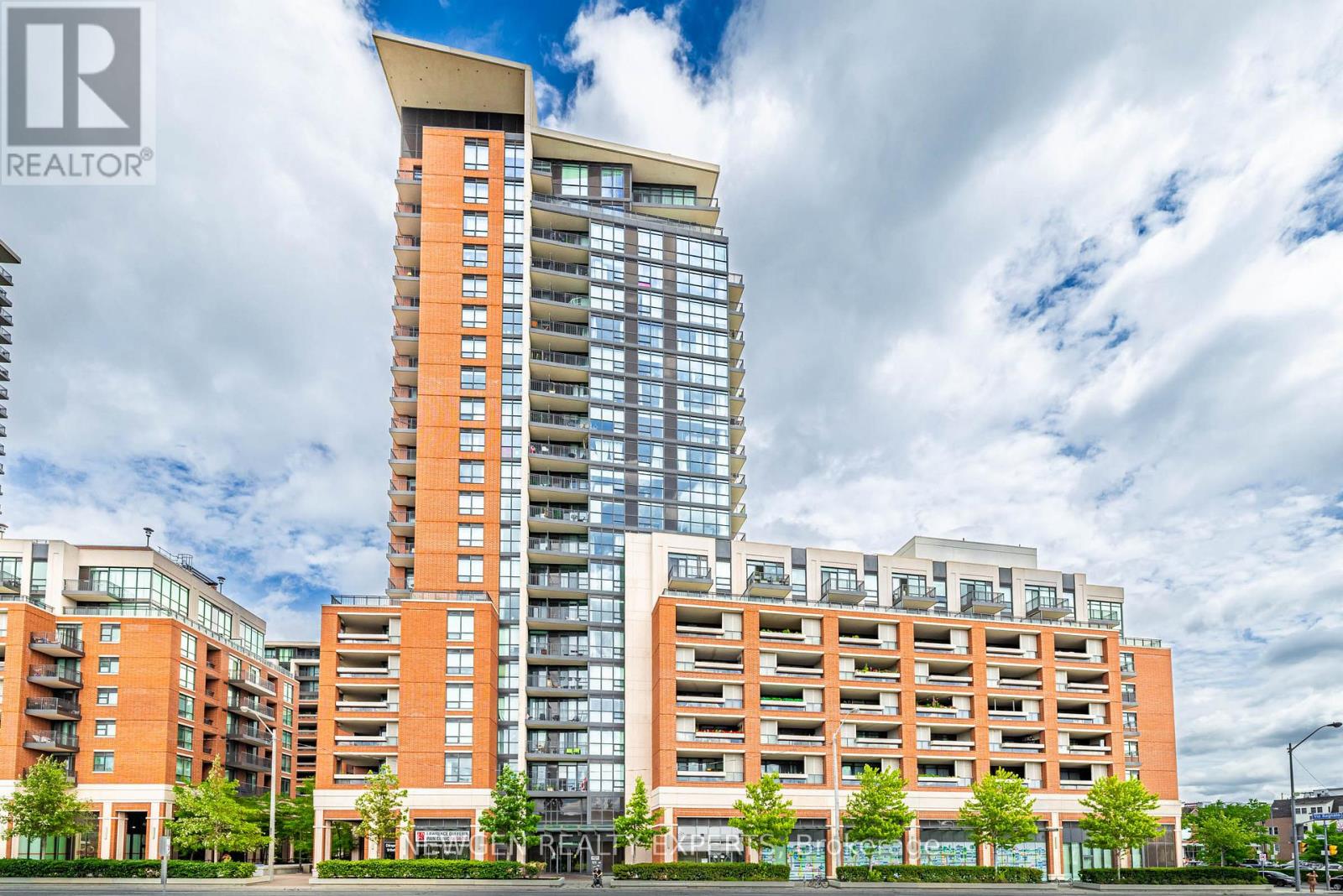 704 800 Lawrence Ave W, Toronto Yorkdale-glen Park, ON M6A 0B1