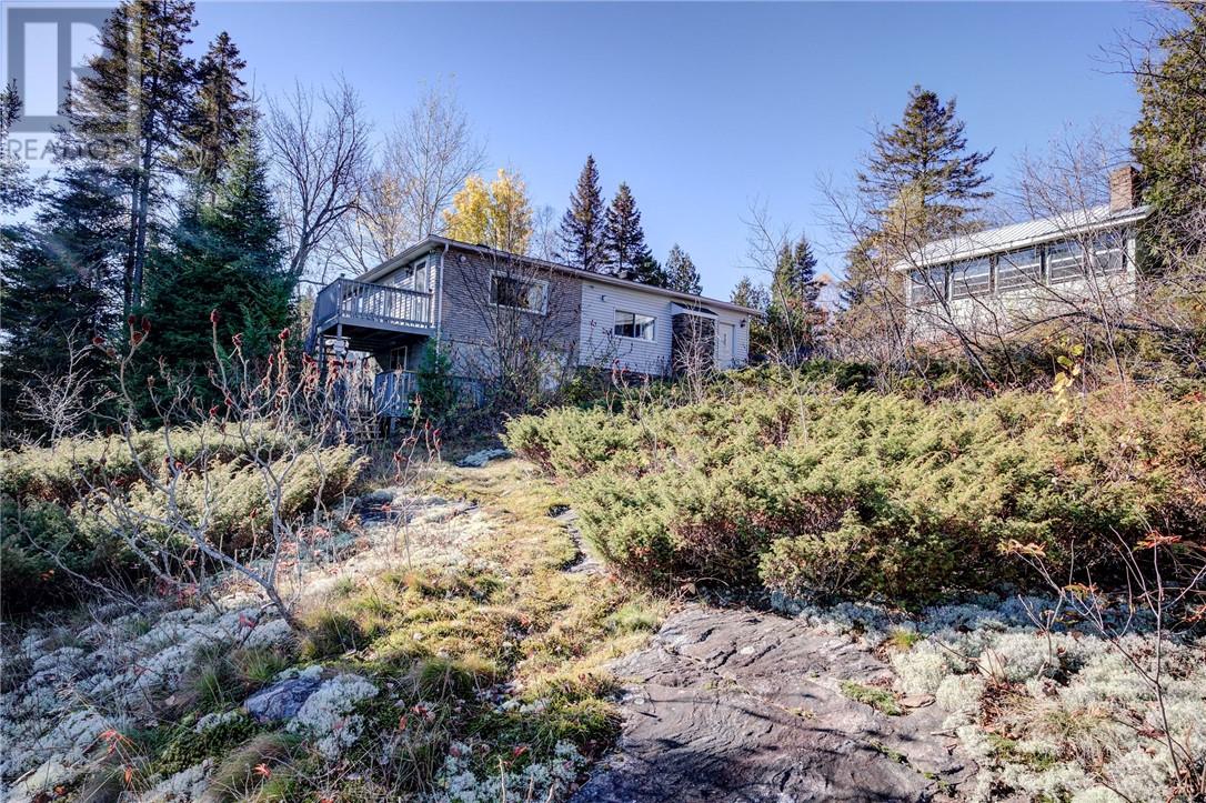 845 Hendrie, Estaire, ON P3E 4N1