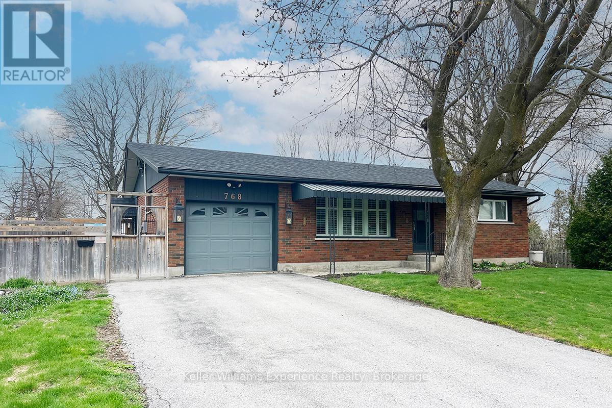 768 Bay St, Midland, ON L4R 1M4